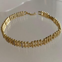 Parlak Hasır Formlu Taşlı Vip Gold Bileklik