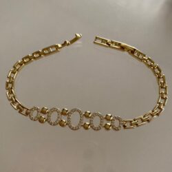 Taşlı Oval Halkalı Zarif Bileklik