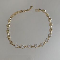 Kalp Detaylı Taş Dizili Bileklik