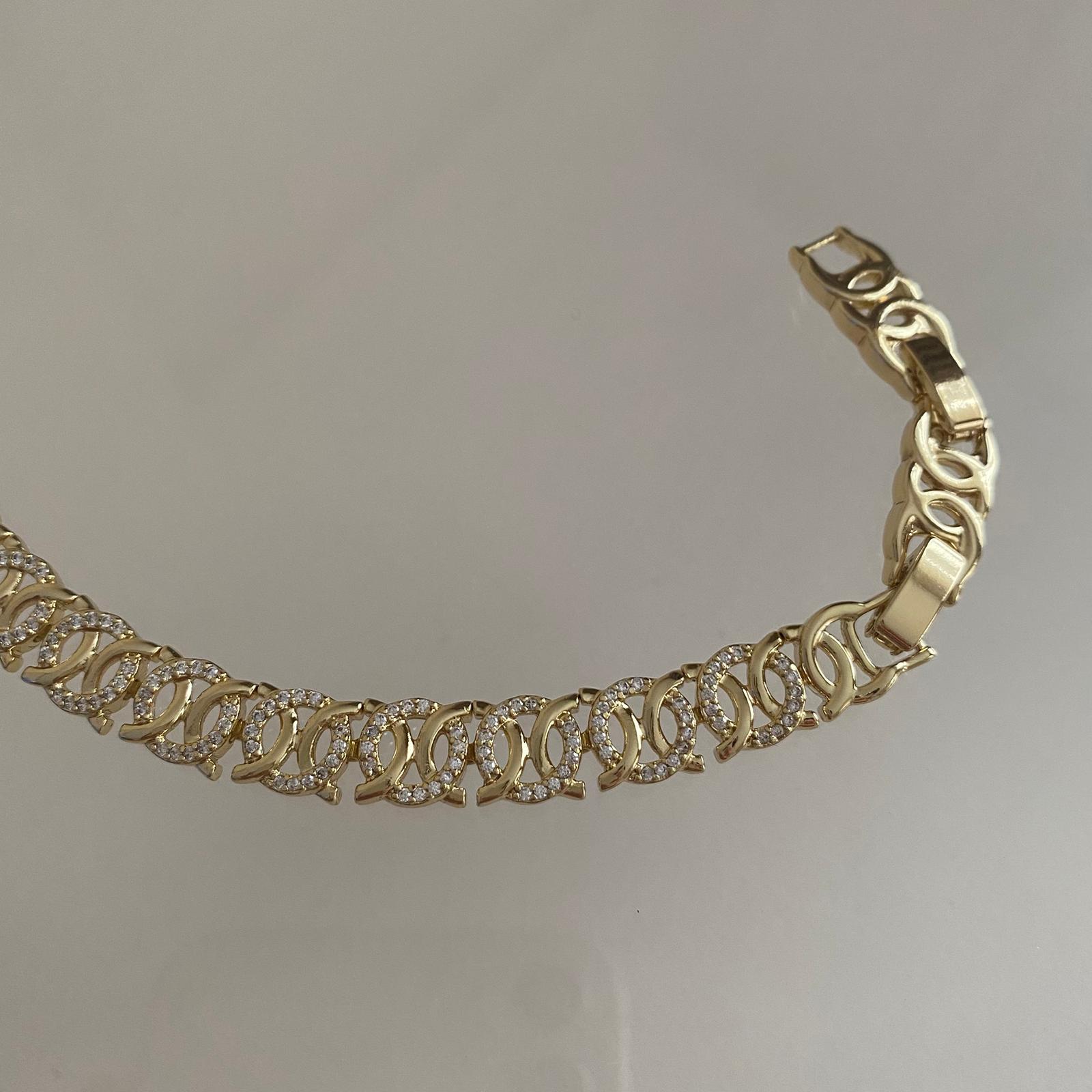 Sıralı C Form Zarif Taşlı Gold Bileklik - Görsel 2