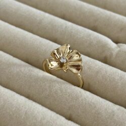 Heykelsi Çiçek Formlu Bloom Yüzük