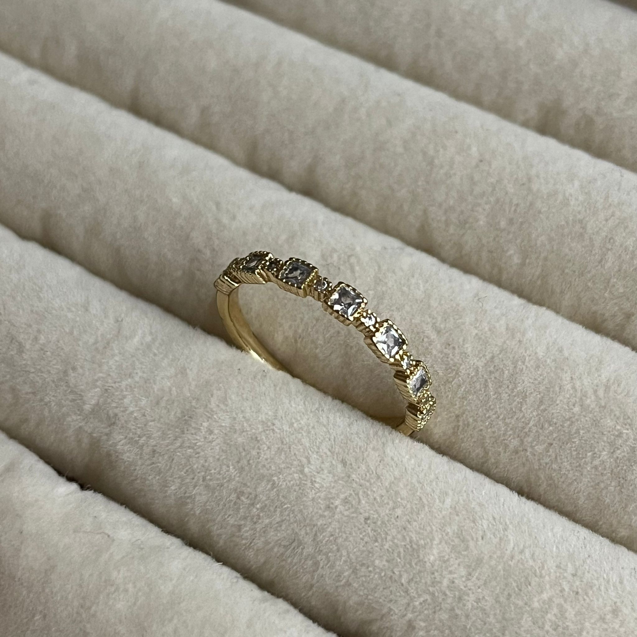 Vintage Organik Taşlı İnce Yüzük