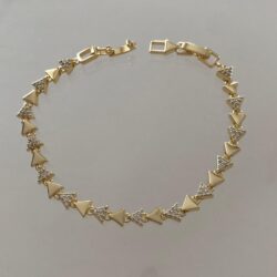 Gold Üçgen Detaylı Bileklik