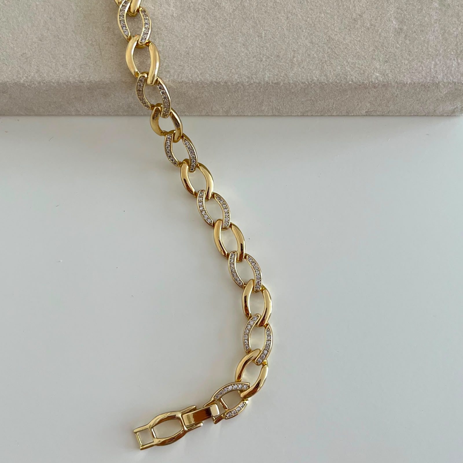 Calista Oval Zincir Gold Bileklik - Görsel 2