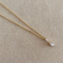 Elara Drop Damla Taşlı Gold Kolye