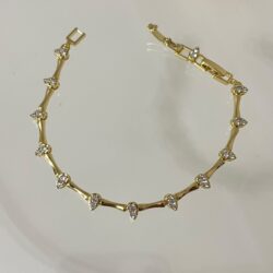 Damla Desenli Taşlı Gold Bileklik