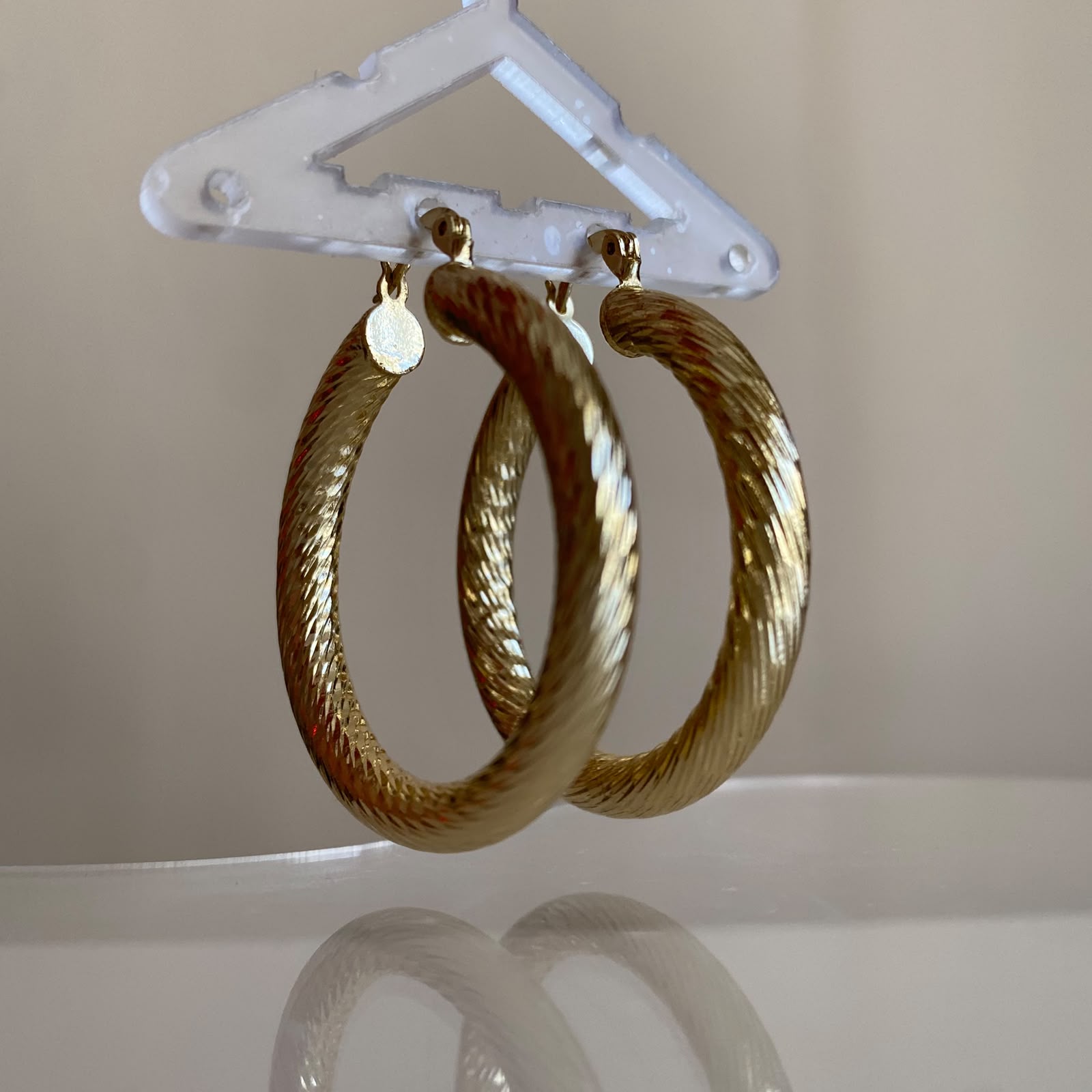 Twist Gold Halka Küpe - Roselora 14K Gold Kaplama Xuping Küpe